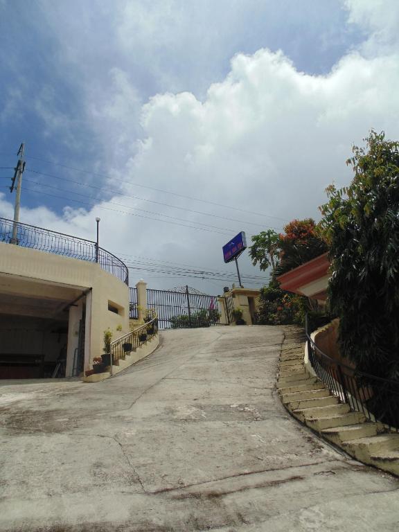 Royal Taal Inn Tagaytay City Ngoại thất bức ảnh