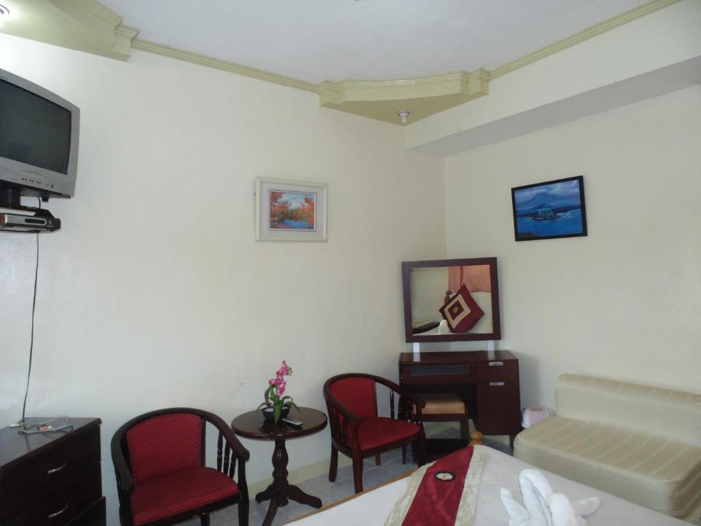 Royal Taal Inn Tagaytay City Phòng bức ảnh