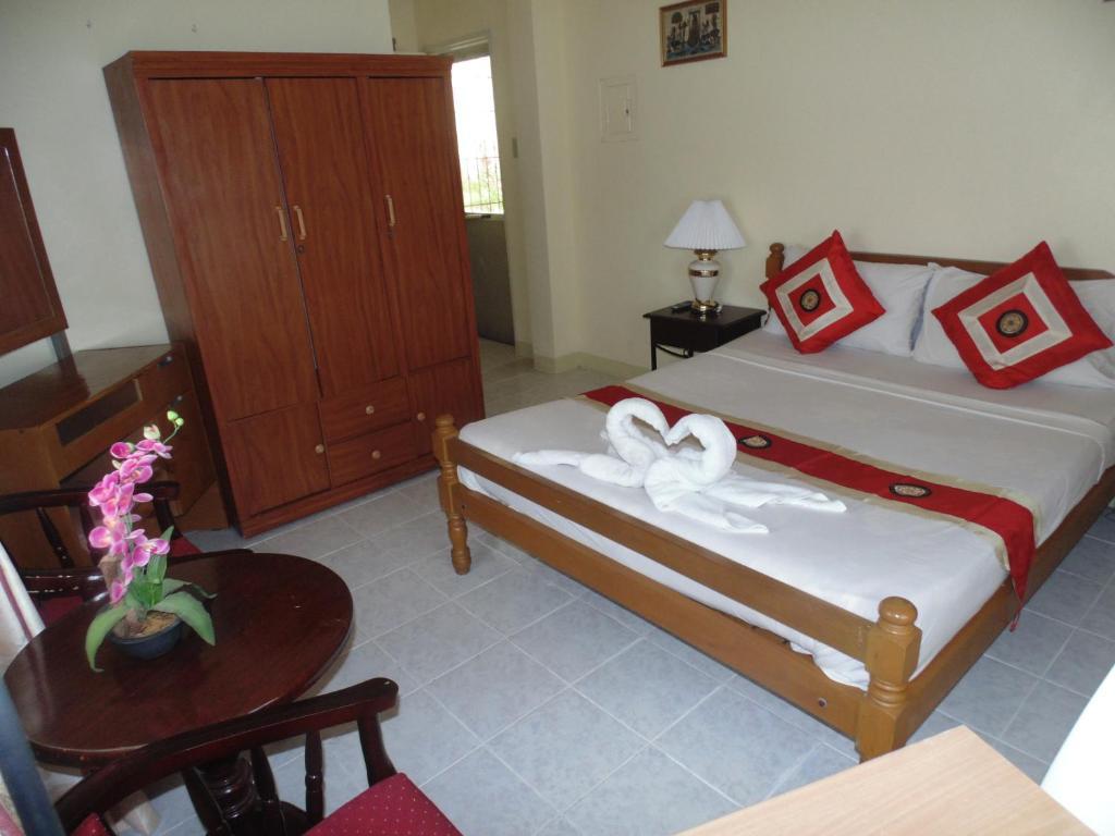 Royal Taal Inn Tagaytay City Phòng bức ảnh