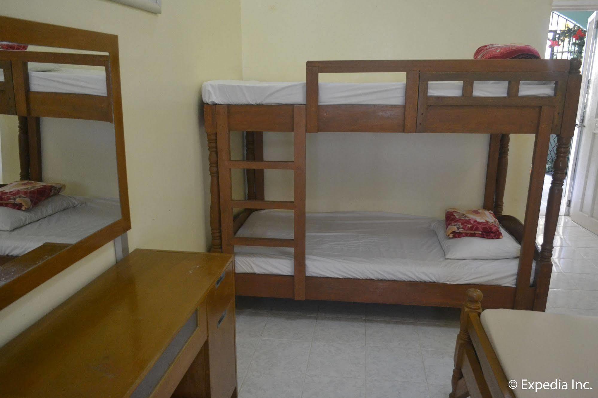 Royal Taal Inn Tagaytay City Ngoại thất bức ảnh