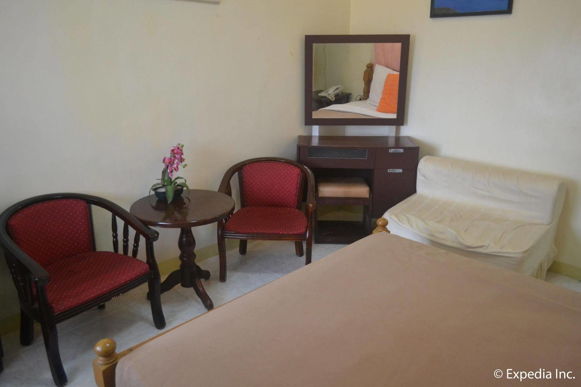 Royal Taal Inn Tagaytay City Ngoại thất bức ảnh