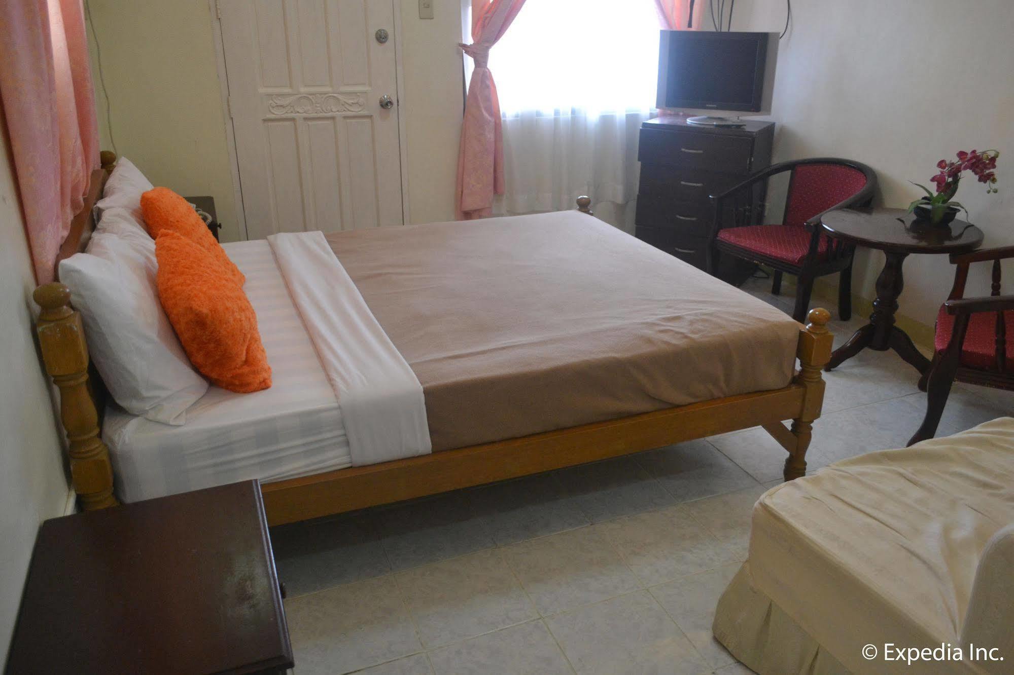 Royal Taal Inn Tagaytay City Ngoại thất bức ảnh